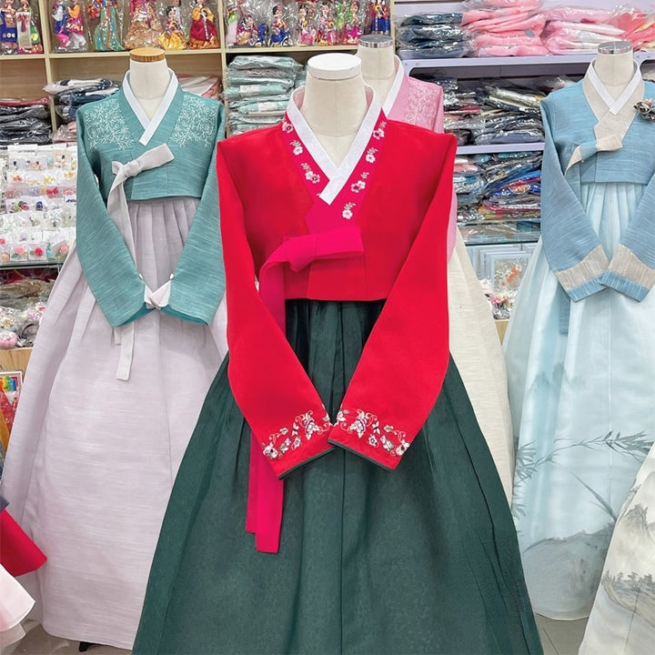 Hanbok Vert et Rouge Brodé