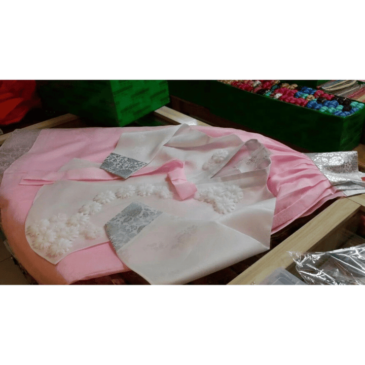 Hanbok Couple Rose
