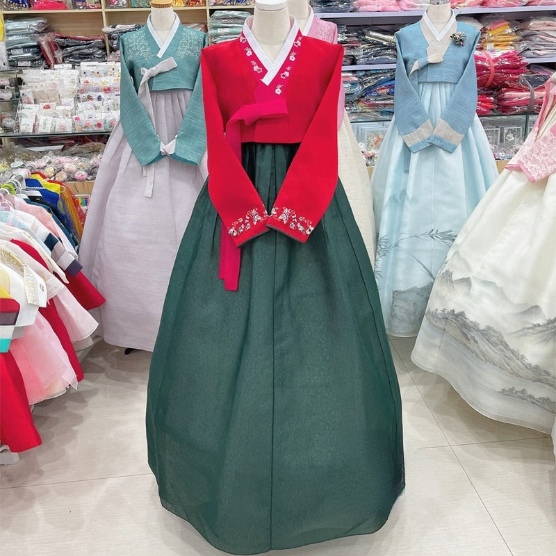 Hanbok Vert et Rouge Brodé