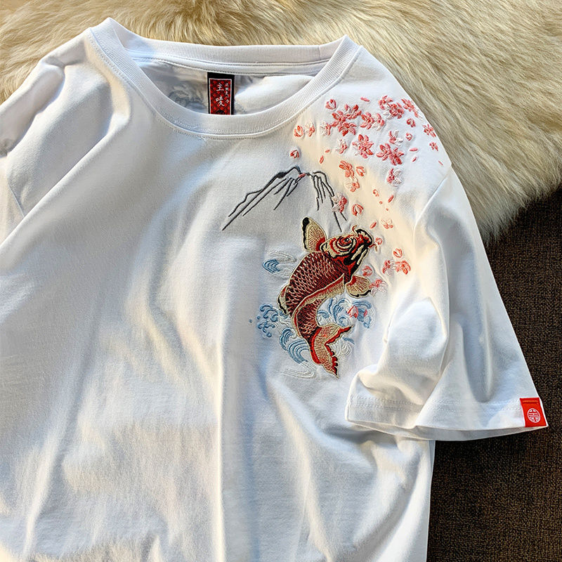 T Shirt Blanc Carpe Koi Brodé